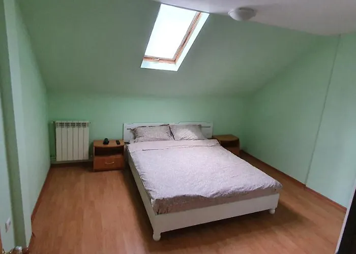 Konukevi Vasile Navodari